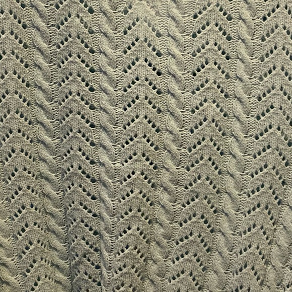 Twisted back sweater - Picture 3 of 3